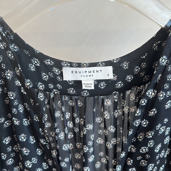 Equipment Floral Dress - Picture 3 of 8